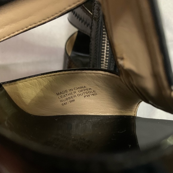 Size 6 - Picture 3 of 3